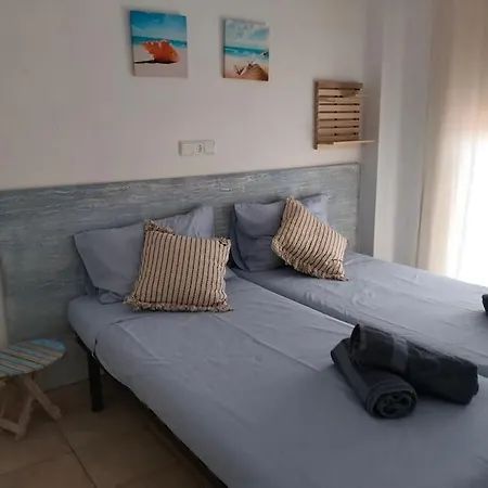 Con Piscina Junto A La Playa Apartment *